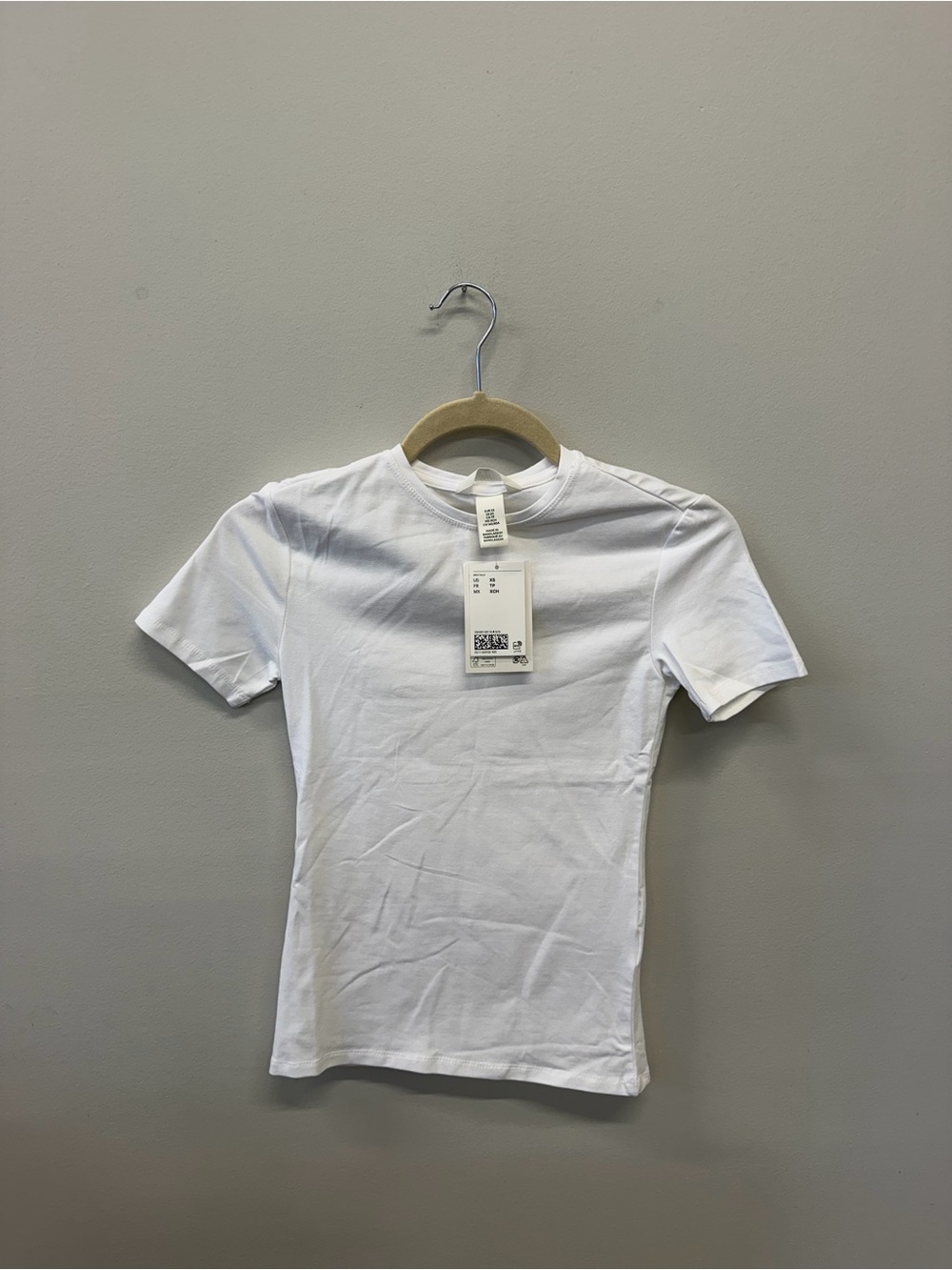 H&M White Short Sleeve Crew Neck Tee
